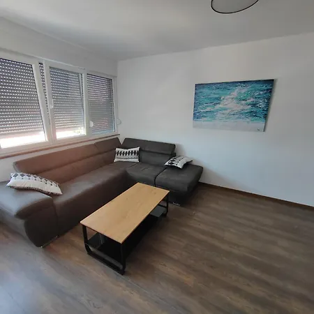 Zodiac Apartment *